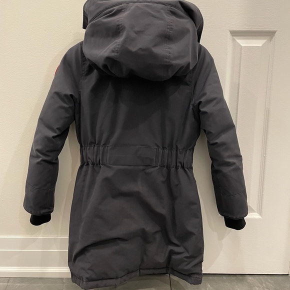 Authentic Navy Canada Goose Jacket Women - Picture 3 of 10